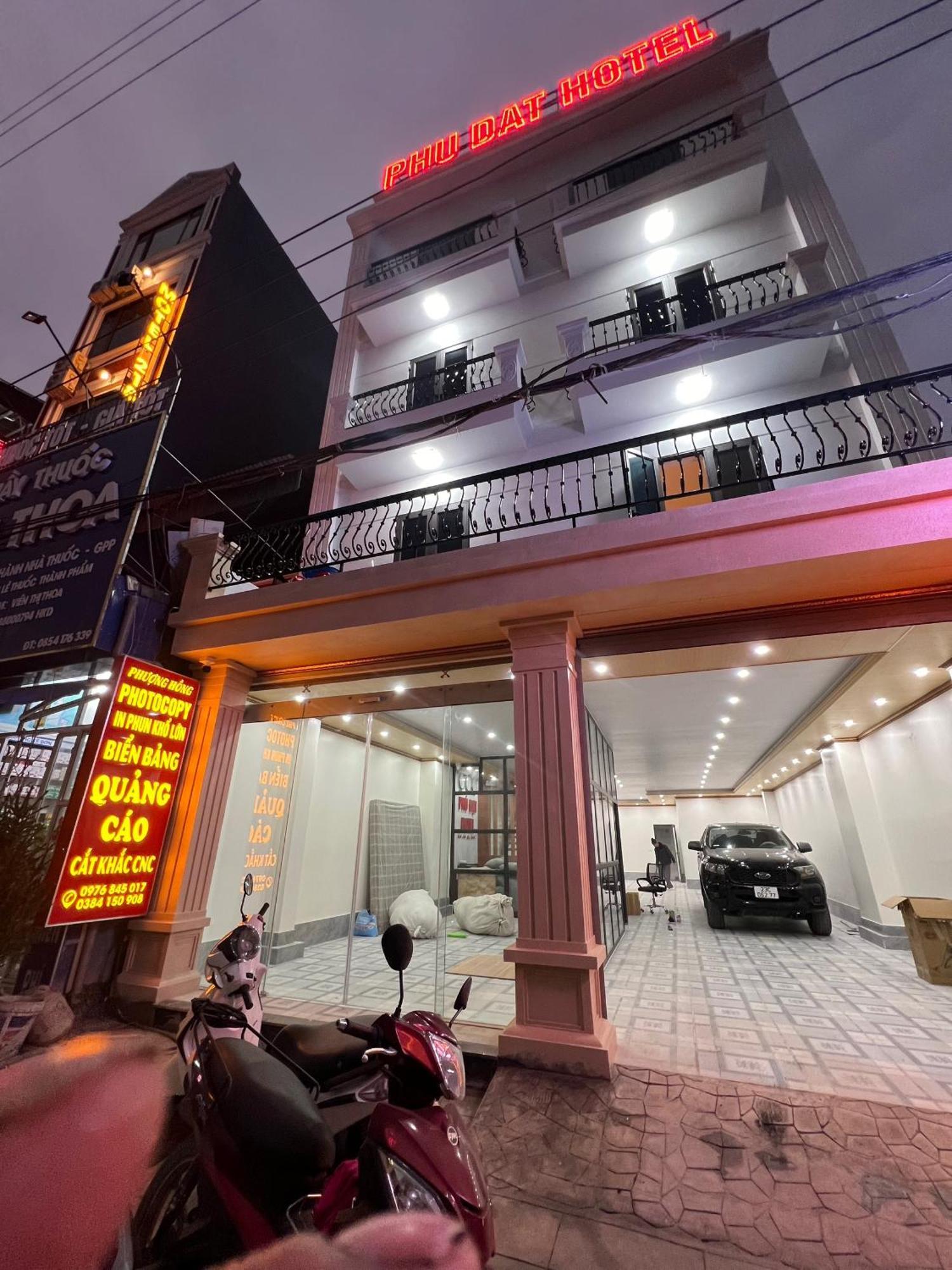 Phu Dat Hotel ドン・ヴァン エクステリア 写真
